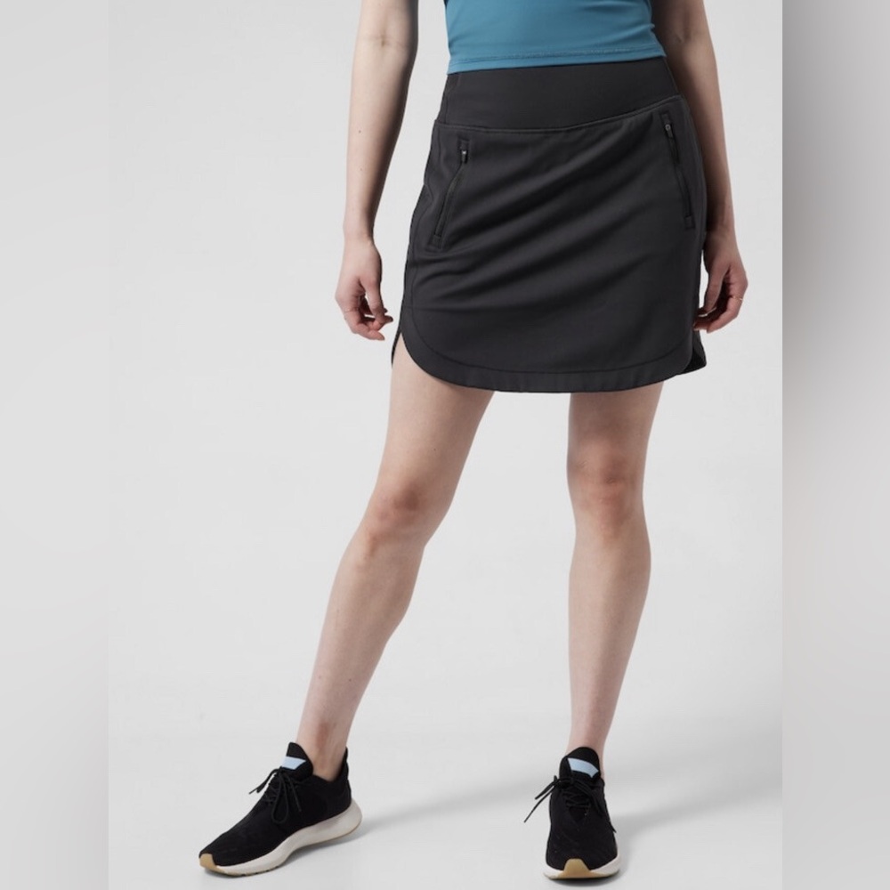 Athleta Women's Fairway Golf 16" Skort Black M Zippered Side Pockets